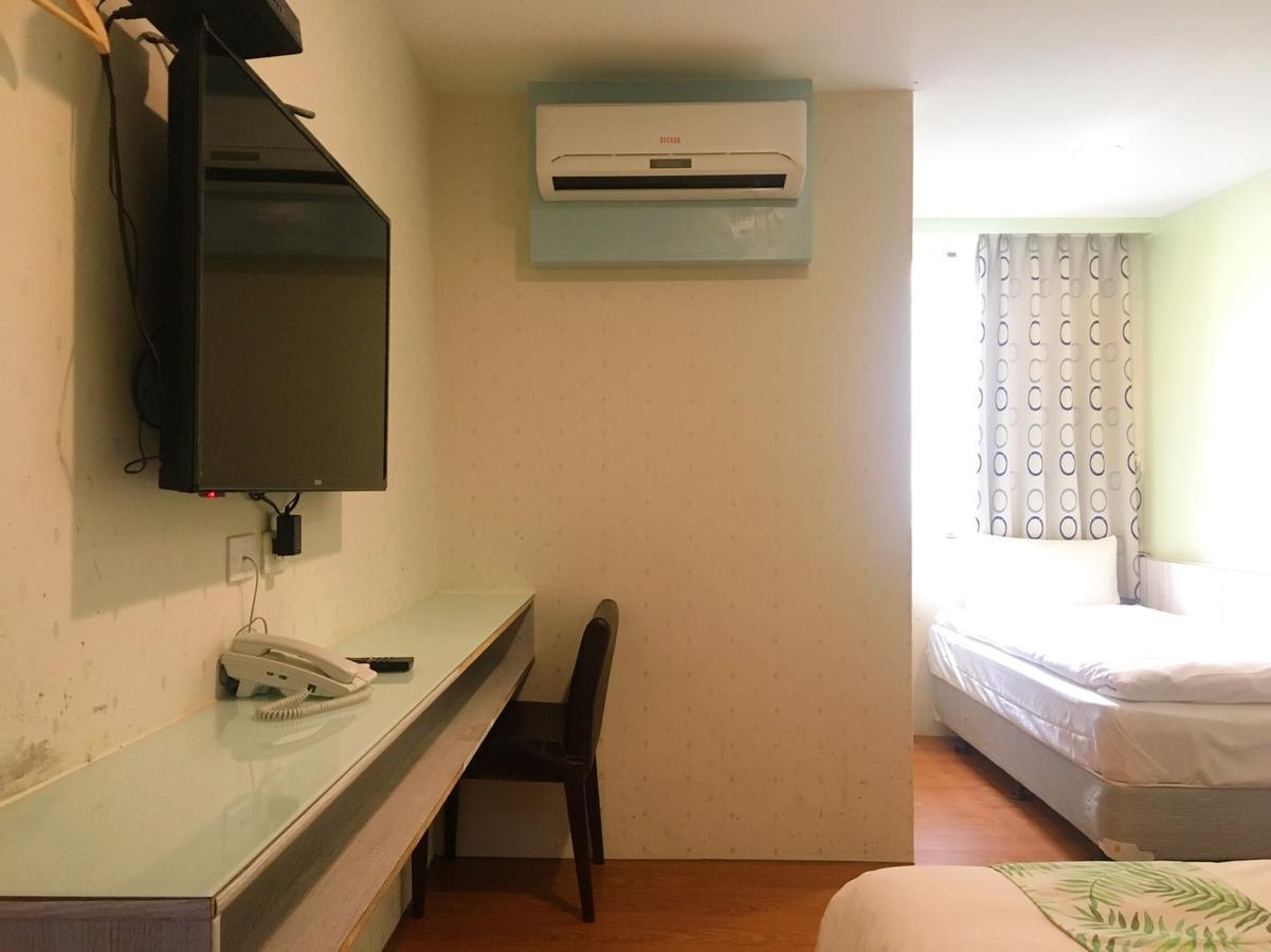 Mini Box Hotel 台北市 エクステリア 写真