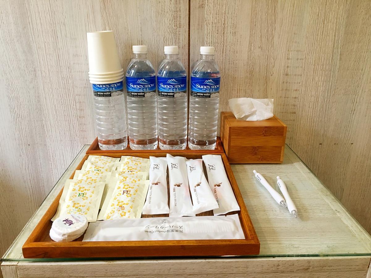 Mini Box Hotel 台北市 エクステリア 写真