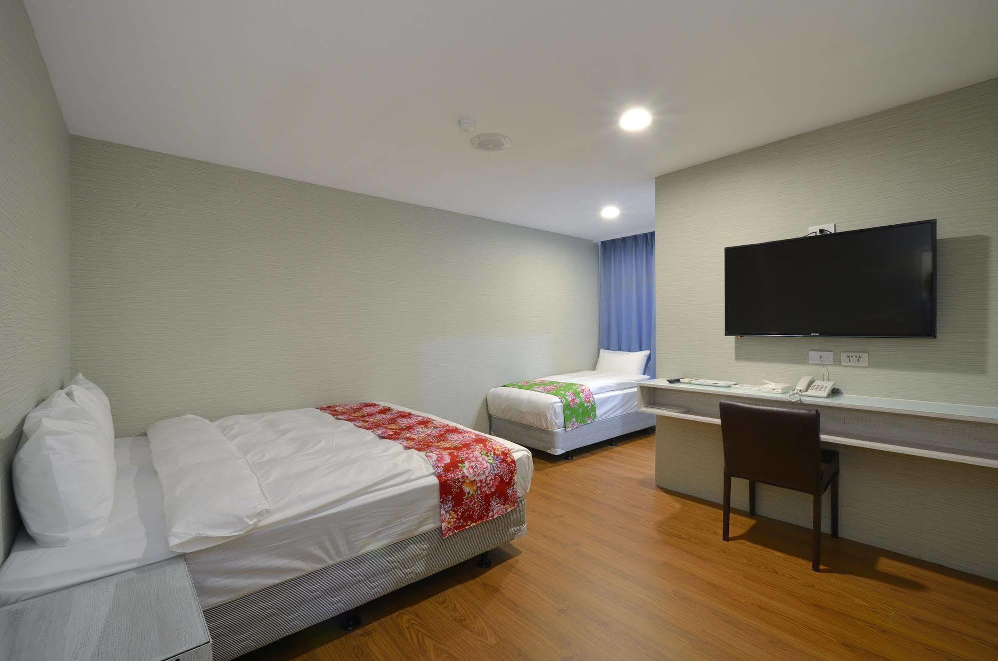 Mini Box Hotel 台北市 エクステリア 写真