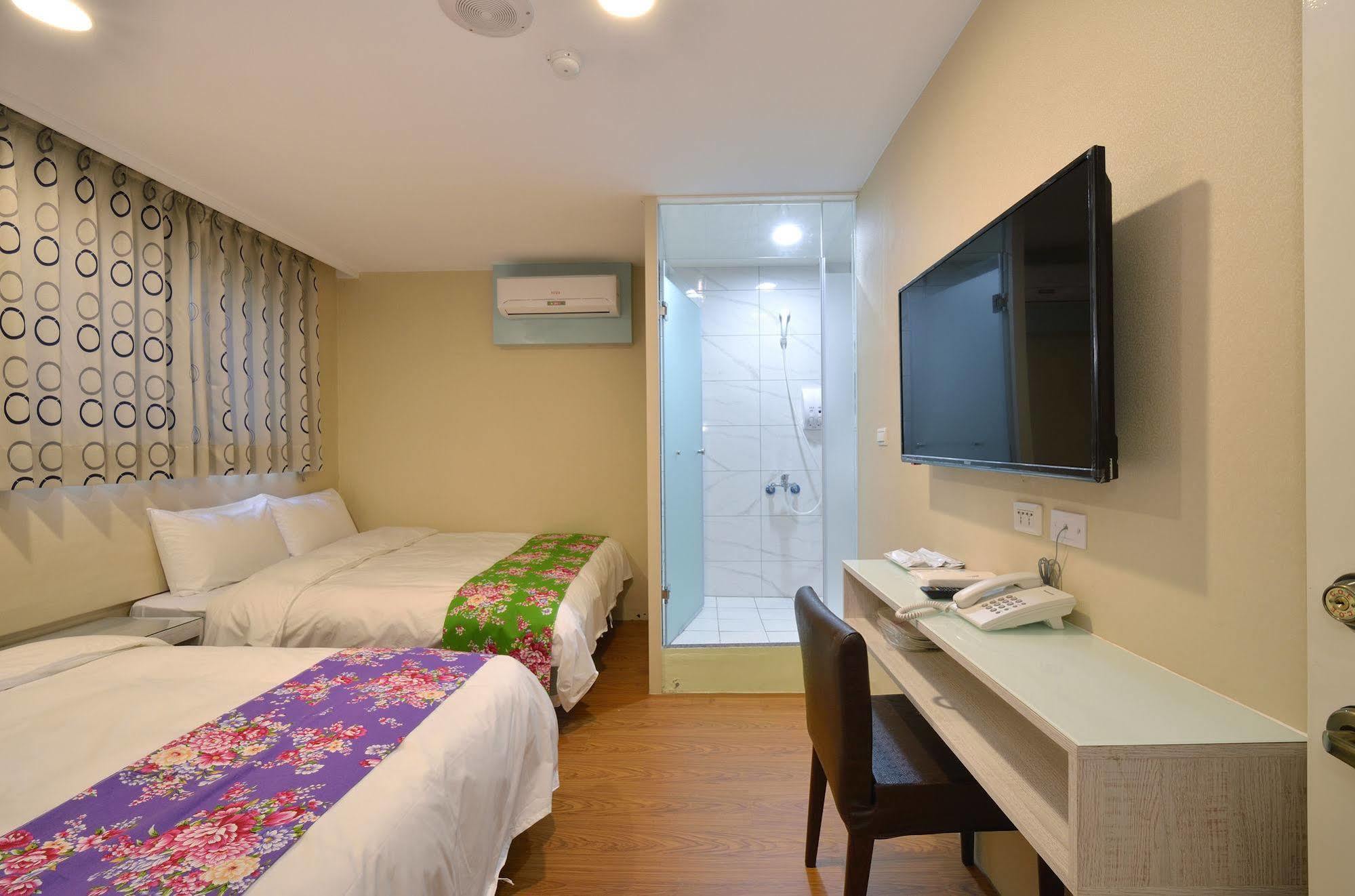 Mini Box Hotel 台北市 エクステリア 写真